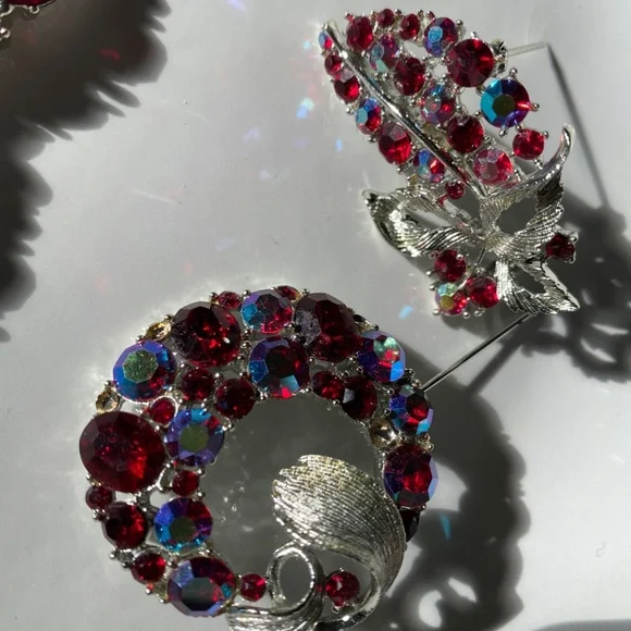 Vintage Costume Jewelry - Picture 7 of 16